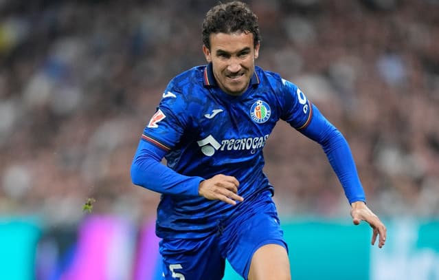 Ισπανικά ΜΜΕ: Παναθηναϊκός και Ολυμπιακός θέλουν τον Λουίς Μίγια