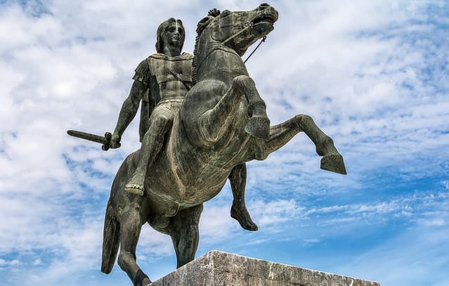 The new Netflix series that will cause an 'earthquake' – Alexander the Great and his relationship with Aristotle