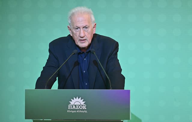 PASOK Expands 'Strike Team' for Dialogue and Mobilization