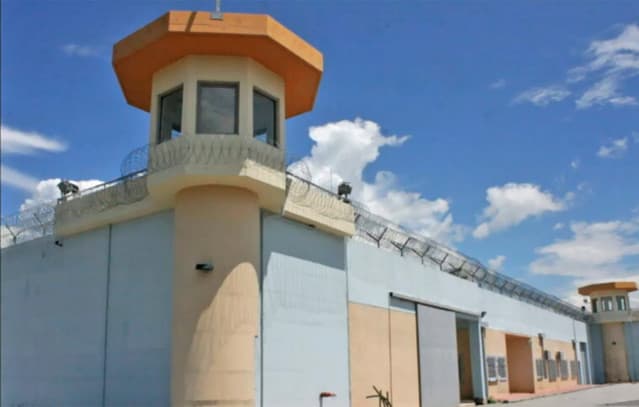 Failed drone attempts to deliver prohibited items to prisons in Drama and Larissa