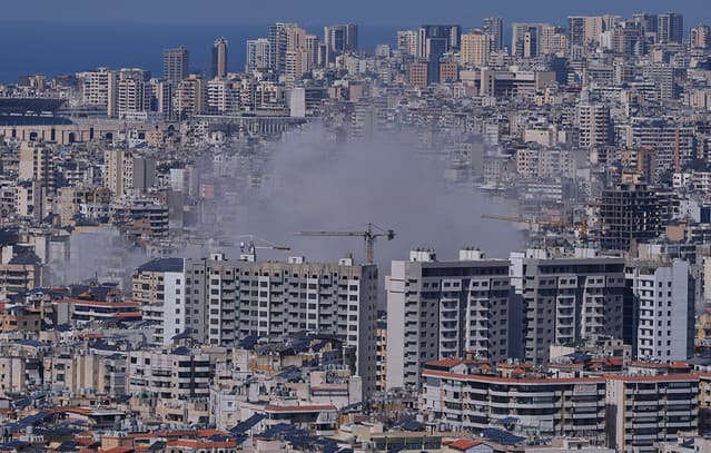 Israeli Army Considers Ground Operation Against Hezbollah in Lebanon