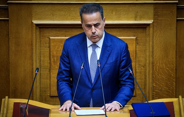 Energy Minister Papastavrou Accuses SYRIZA of Inaccuracy and Opportunism