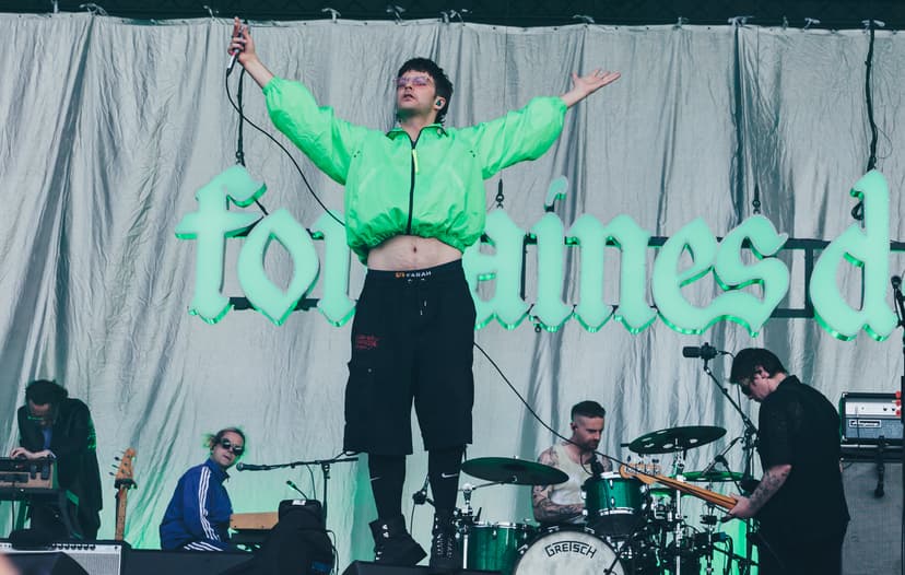 Check out all the new Fontaines D.C. and Grian Chatten songs on the ‘Help(2)’ and ‘Peaky Blinders’ movie soundtrack – including epic Massive Attack and Sinead O’Connor covers