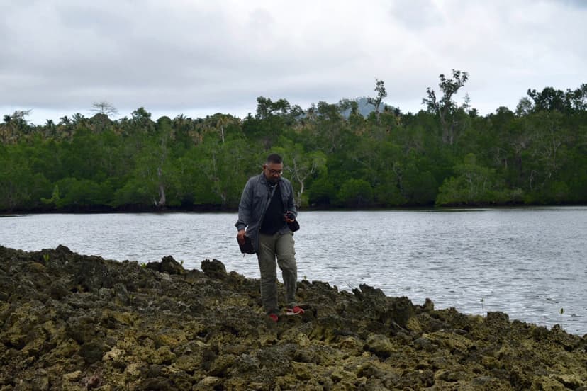 Meet the man who visited the Philippines’ 1,642 cities, municipalities