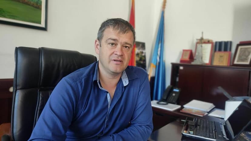 Plužine Demands Equal Coefficients for Salaries