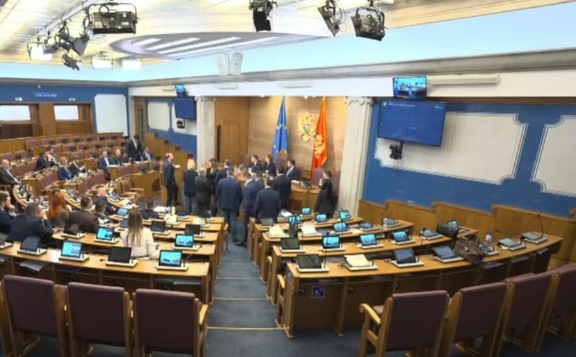 Montenegrin Opposition Attempts to Block Debate on ANB Law Amendments