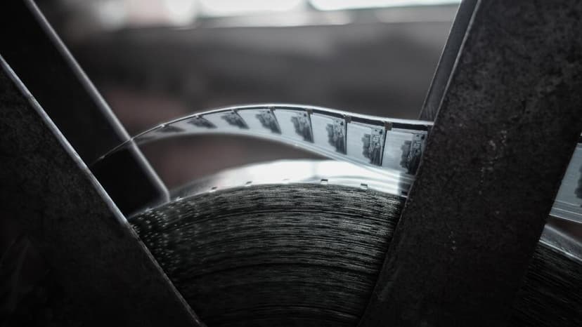 A different look at reality: Metapoetic horror in the thirties