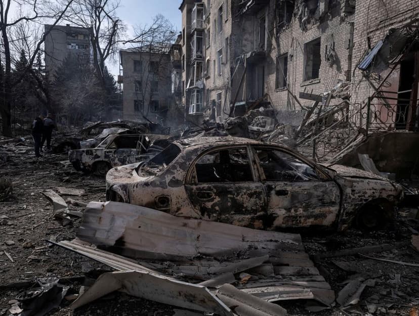 Six People Killed in Russian Attacks in Donetsk Oblast