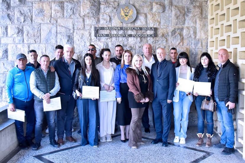 PKCG awards certificates for professional retraining