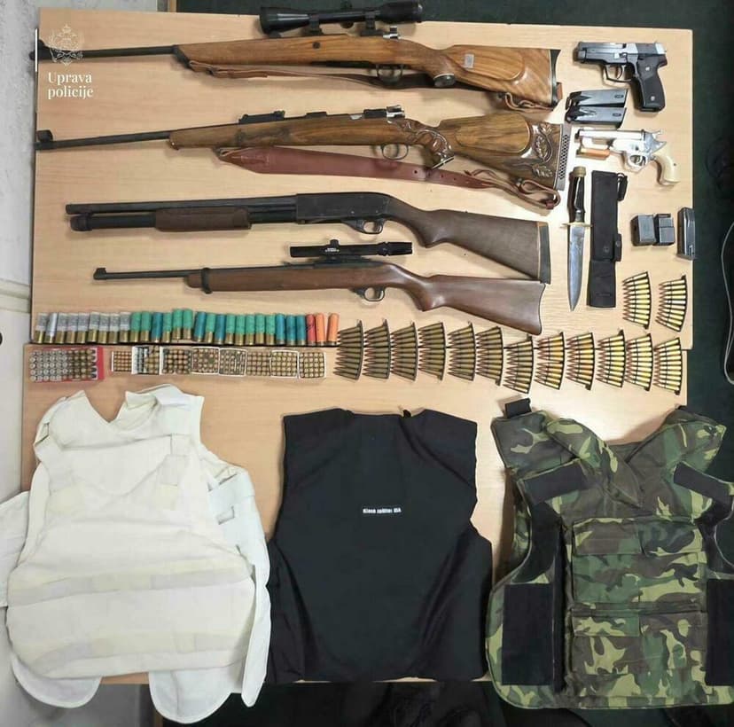 Milo Đukanović's Hunting Carbine Found in House, Not Declared to ASK