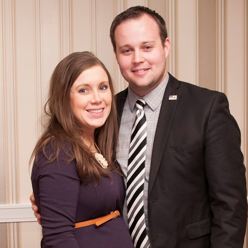 Anna Duggar Returns to Social Media with New Puppies Amid Husband's Prison Sentence