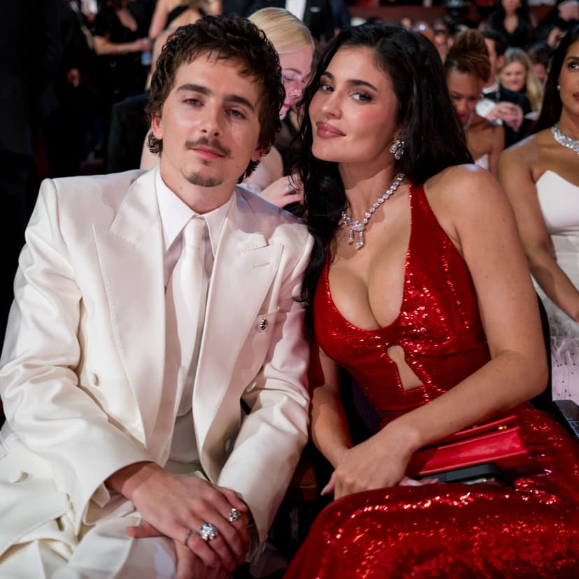 Kris Jenner, Khloe Kardashian React to Kylie Jenner's Sexy Oscars Look