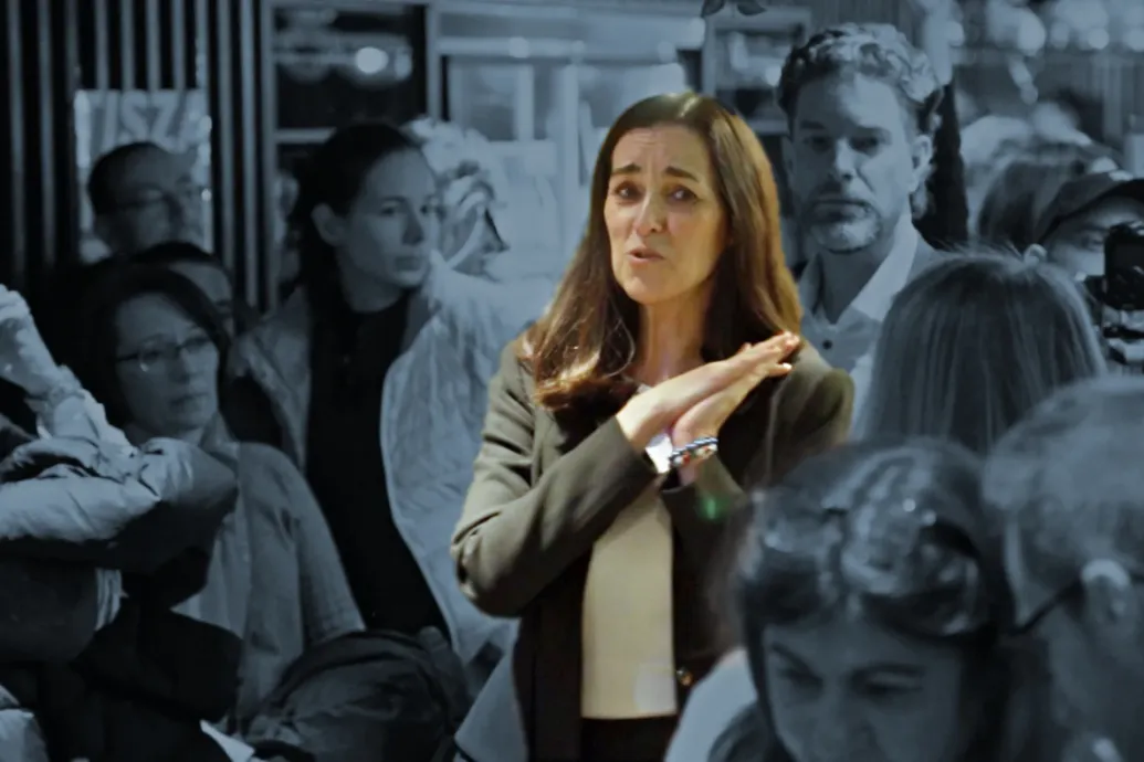 It's like being stabbed in the stomach if I see a billboard at home – Hungarians in Austria at Anita Orbán's forum