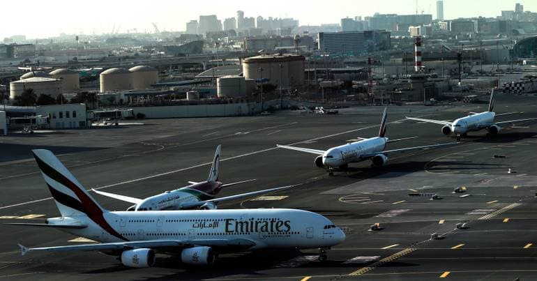 Emirados Árabes Unidos retomam alguns voos a partir do Dubai