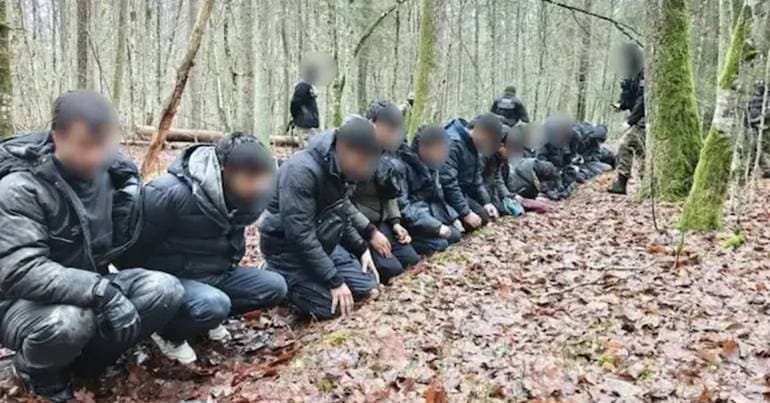 Polish authorities discover migrant tunnels, detain 130