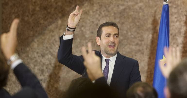 Hugo Soares diz que Passos não faz "nem bem, nem mal" ao PSD