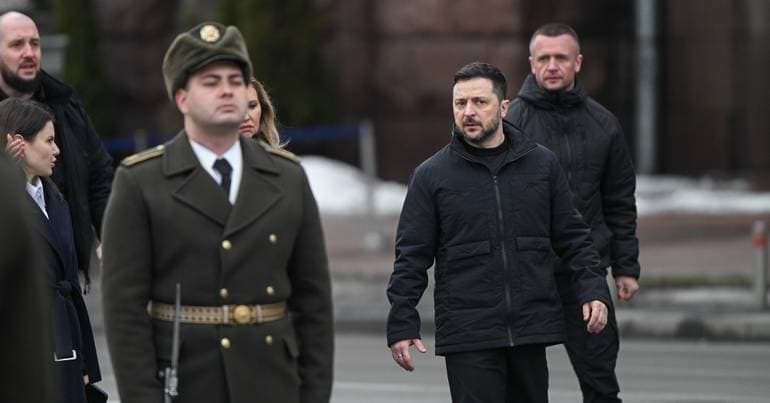 Zelensky teme falta de munições antiaéreas para a Ucrânia