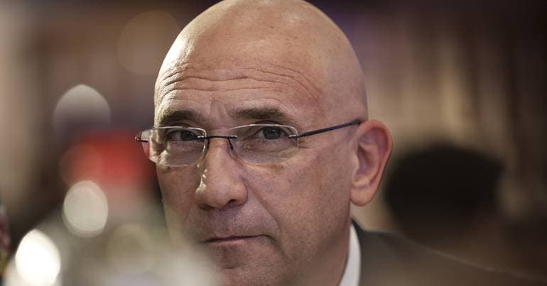 Former PM Passos Criticizes Choice for MAI