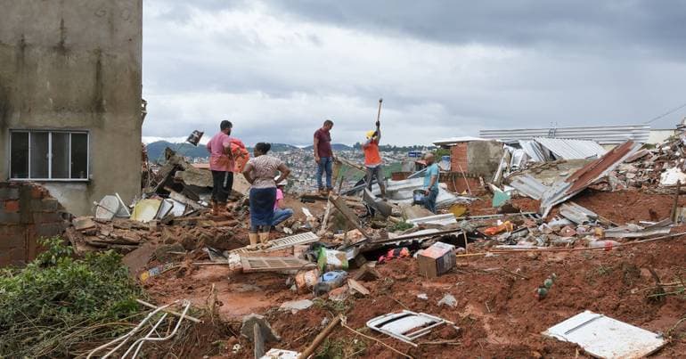 Pope Expresses Solidarity with Brazil Flood Victims