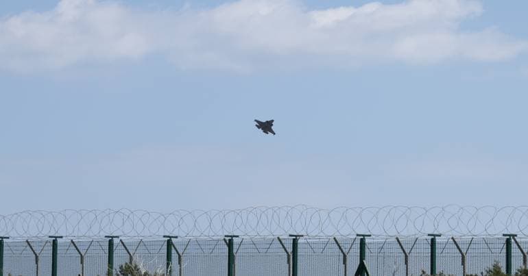 Base britânica no Chipre evacuada após ataque