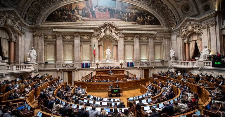 Portugal Parliament Approves Solidarity Vote with Ukraine