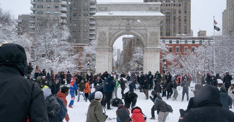 Man Arrested in New York for Attacking Police with Snow