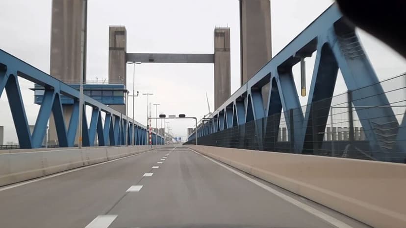 Technical Malfunction Closes Calandbrug Bridge in Rotterdam for Over 24 Hours