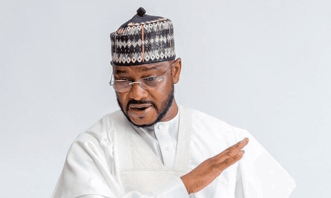 Ramadan: Lawal donates cars to 40 imams in Zamfara