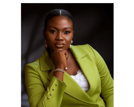 Darabeauties Founder empowers aspiring artists through free makeup training initiative