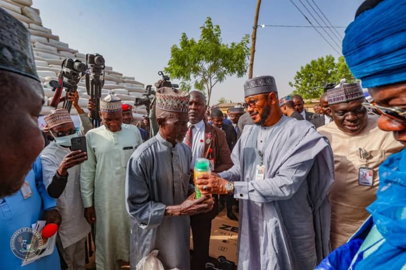 Zamfara Governor Distributes Fertilizers and Farm Inputs to Farmers