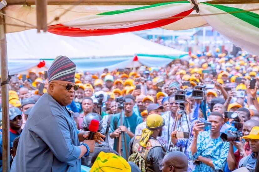 Six Osun PDP federal lawmakers defect to Accord, party endorses Adeleke