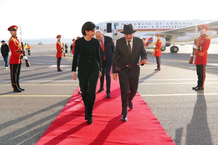 Armenian PM Nikol Pashinyan Visits Tbilisi