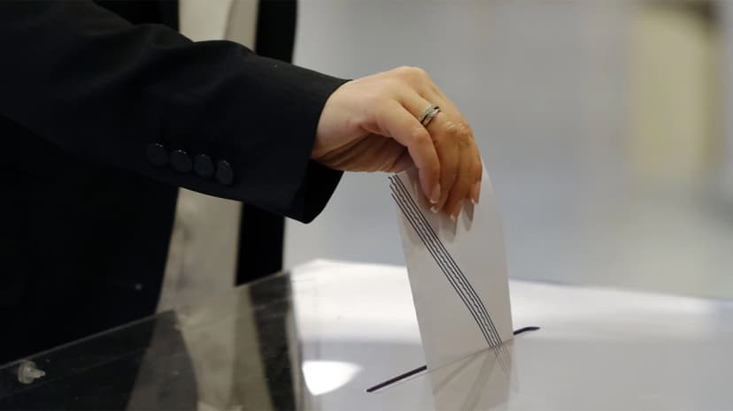 Marc poll for Proto Thema: ND at 31.4% in vote estimate, Mitsotakis “playing solo” on suitability for Prime Minister