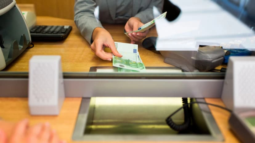 Greece Launches New System to Monitor Bank Accounts and Wallets