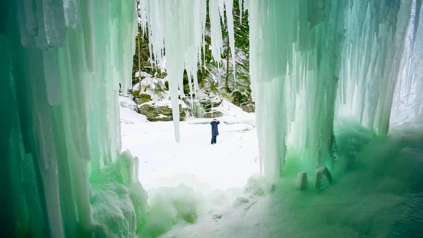 The municipality does not want people to go to the popular ice waterfall