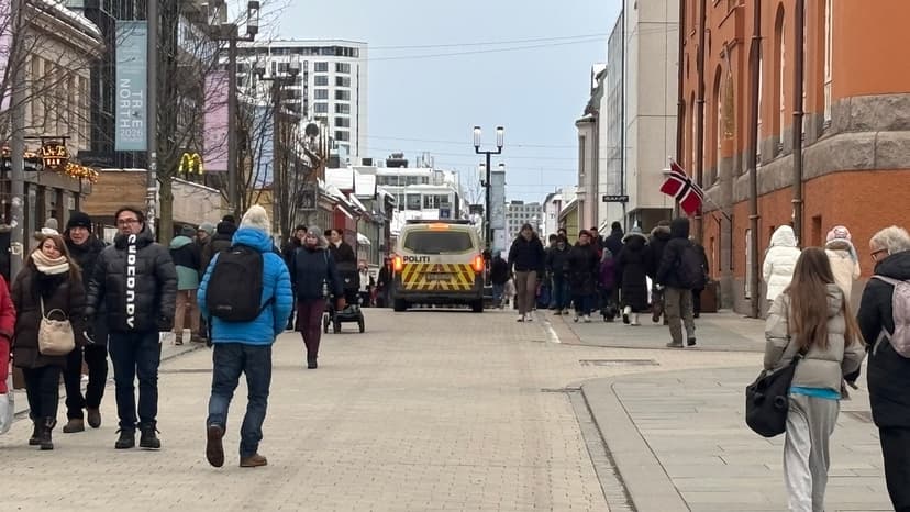 Police Search for Knife-Wielding Man in Tromsø, Norway