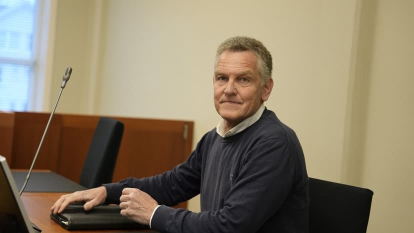 Former Sheriff Admits Guilt in Misuse of Position, Seeks to Settle Case