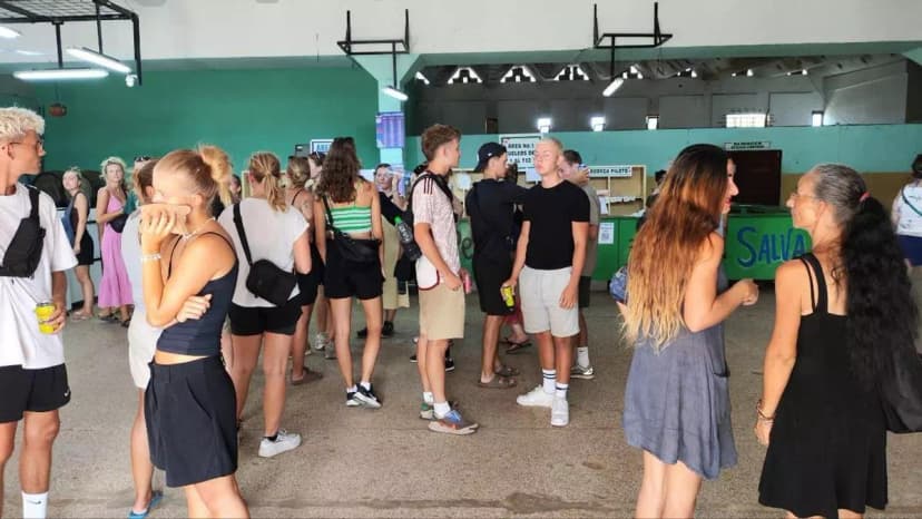 Russia Completes Return of 4,300 Tourists Stranded in Cuba