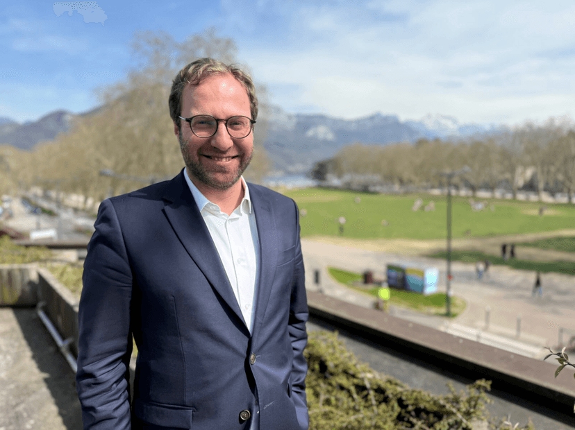 French Macronist Antoine Armand Aims to Win Annecy from Left-Green Coalition