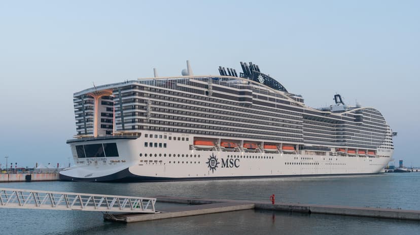 Tourists stranded in Dubai amid attacks, sleeping in hotel parking lots