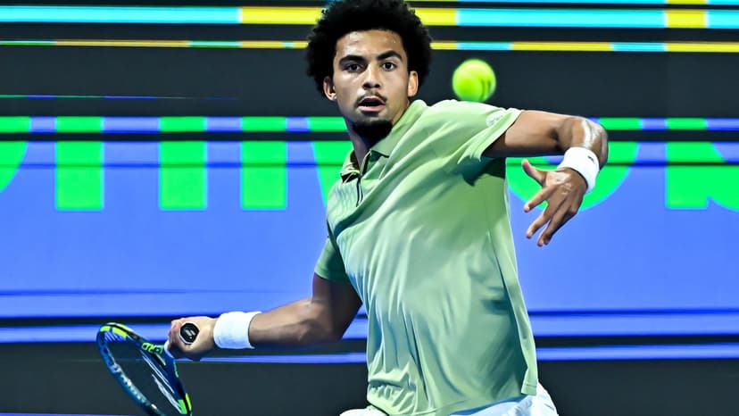 Tennis : après sa finale à Doha, Arthur Fils forfait pour le tournoi de Dubaï