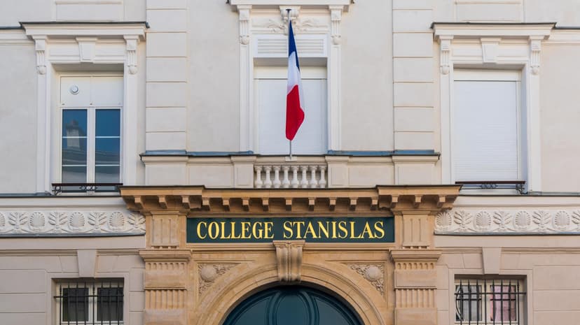 Paris Mayor Pressured to Release Funds for Catholic School