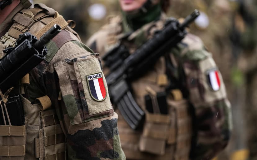 Soldier Critically Injured in Accidental Weapon Discharge During Exercise in Pas-de-Calais