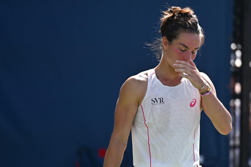 Loïs Boisson Delays Tennis Return Due to Injury