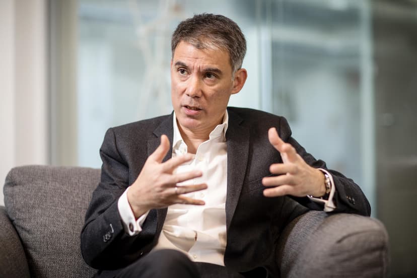 French Opposition Leader Calls for Meeting on Middle East War