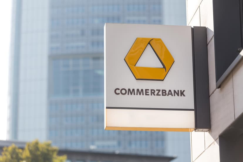 Italian UniCredit Plans Takeover of German Commerzbank
