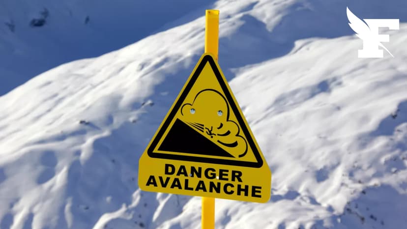 Avalanche Hits Ski Slope in Chamonix, France