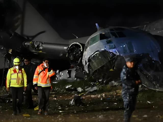 Money cargo plane crashes near Bolivia capital, killing 15 people - Banglanews24