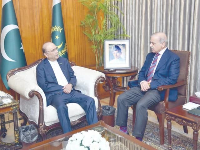 Pakistan will give befitting response to any aggression: Zardari, PM