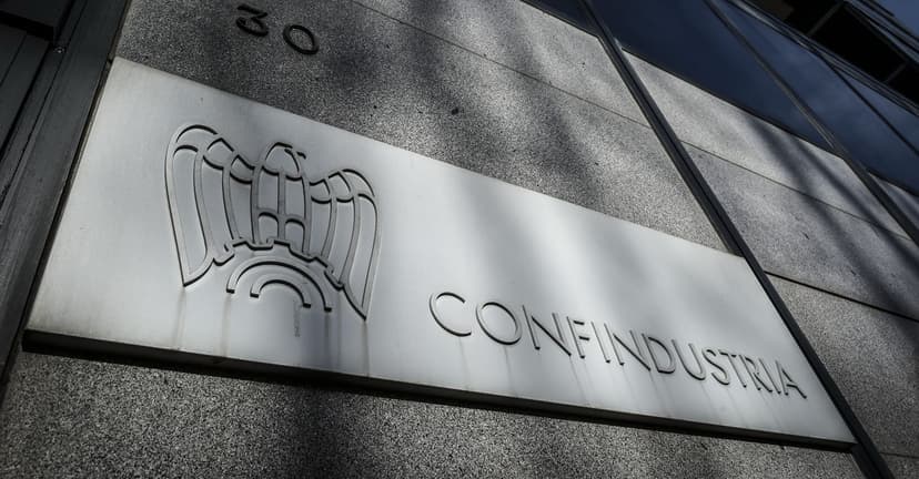 Confindustria Reports Worsening Italian Economic Outlook for Early 2026